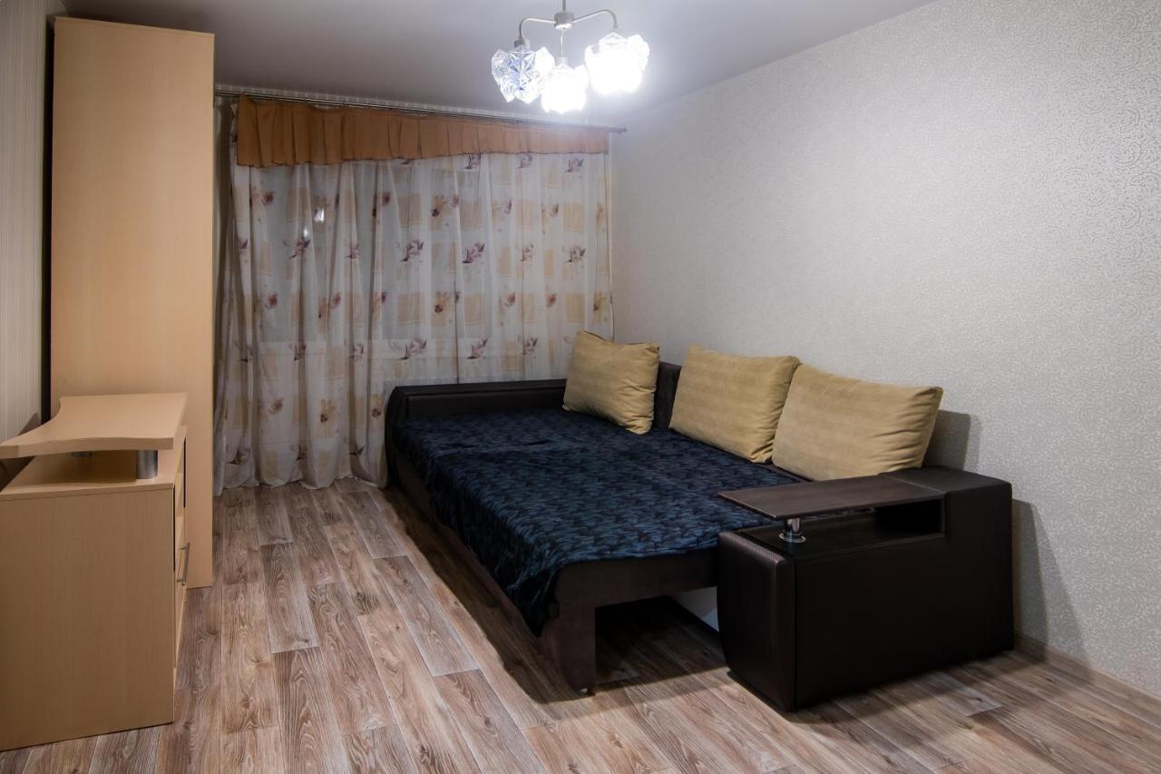 Apartment Street Trostyanetskaya Київ Екстер'єр фото